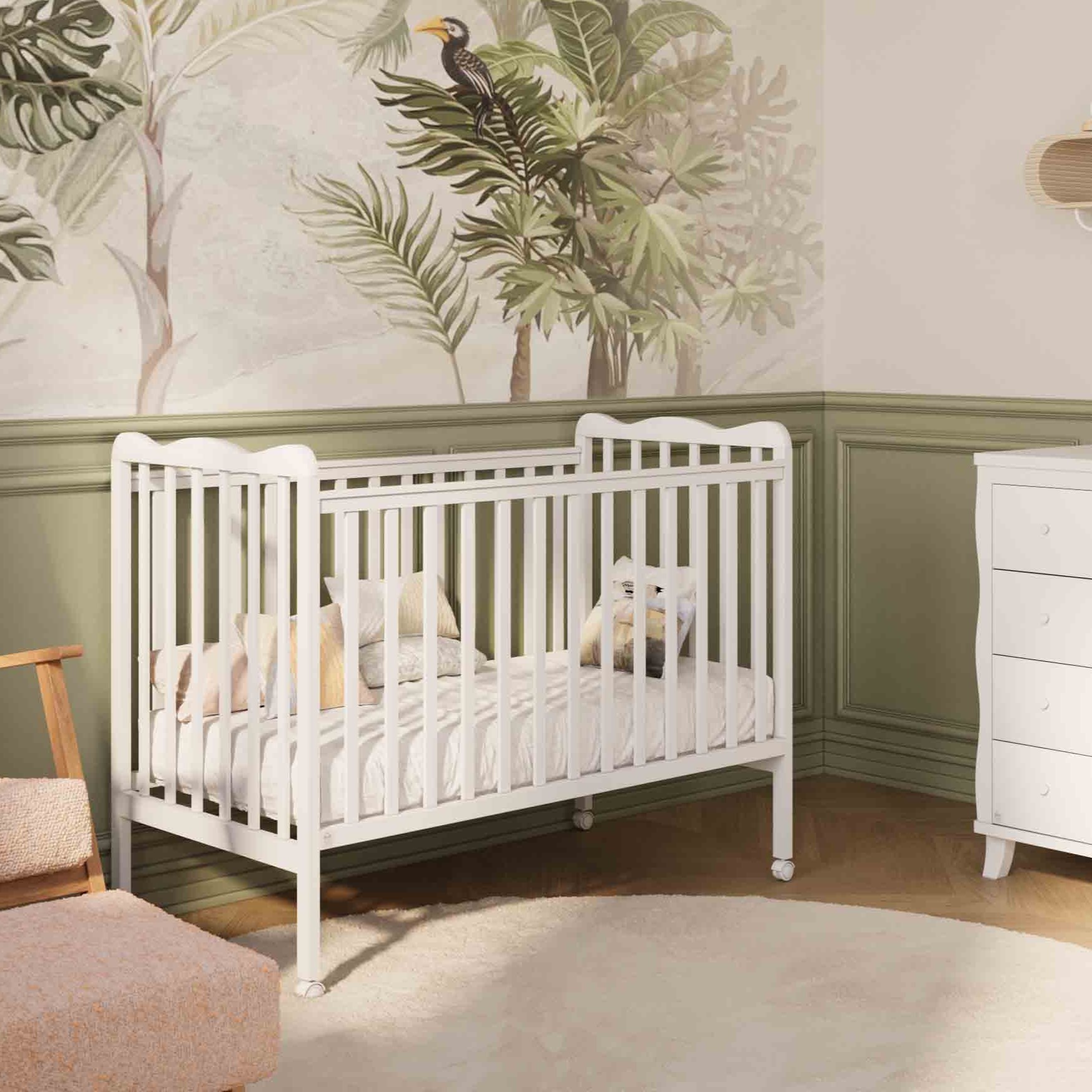 מיטת תינוק לוטוס