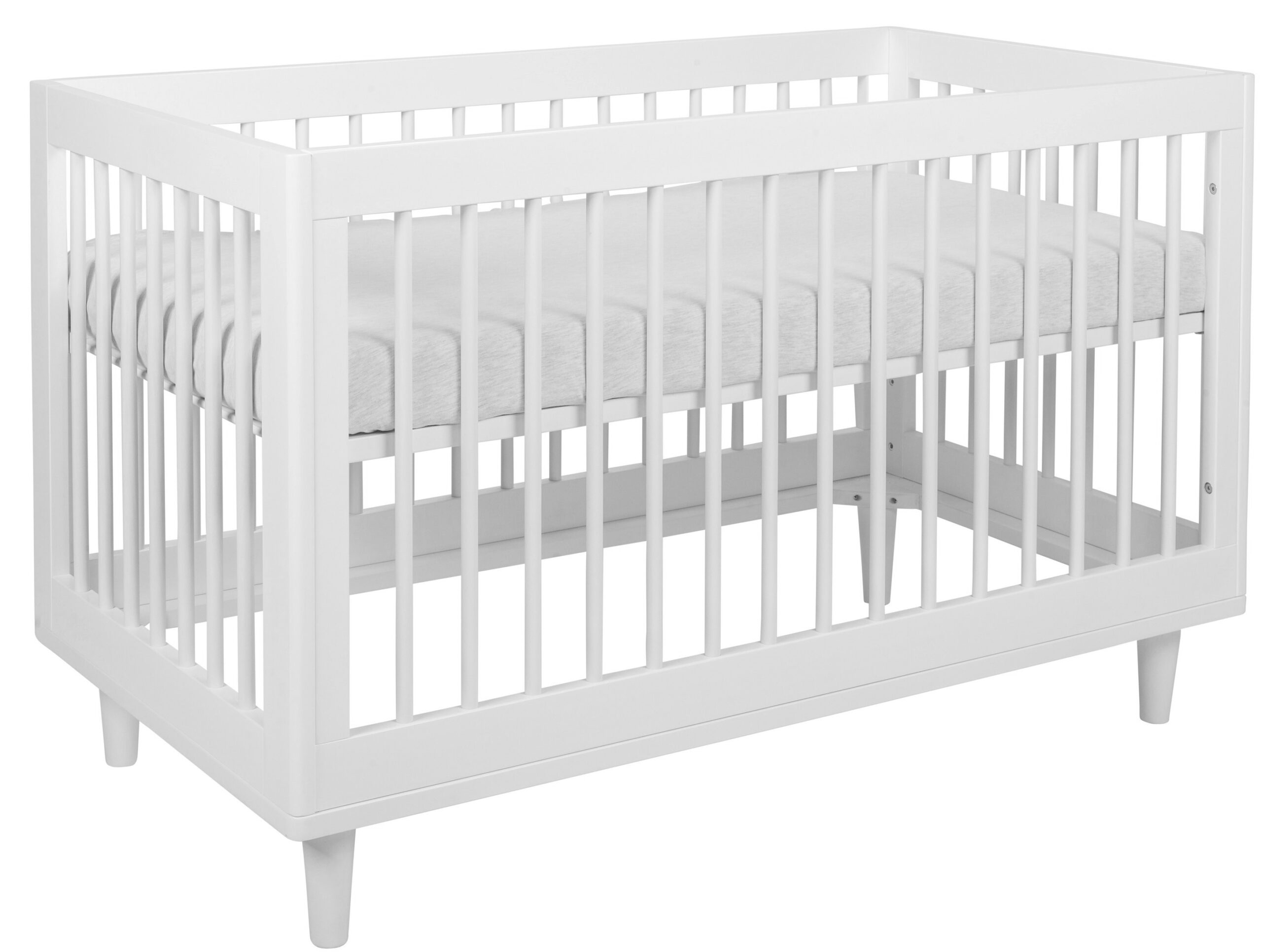 מיטת תינוק ומעבר בוהו לבן