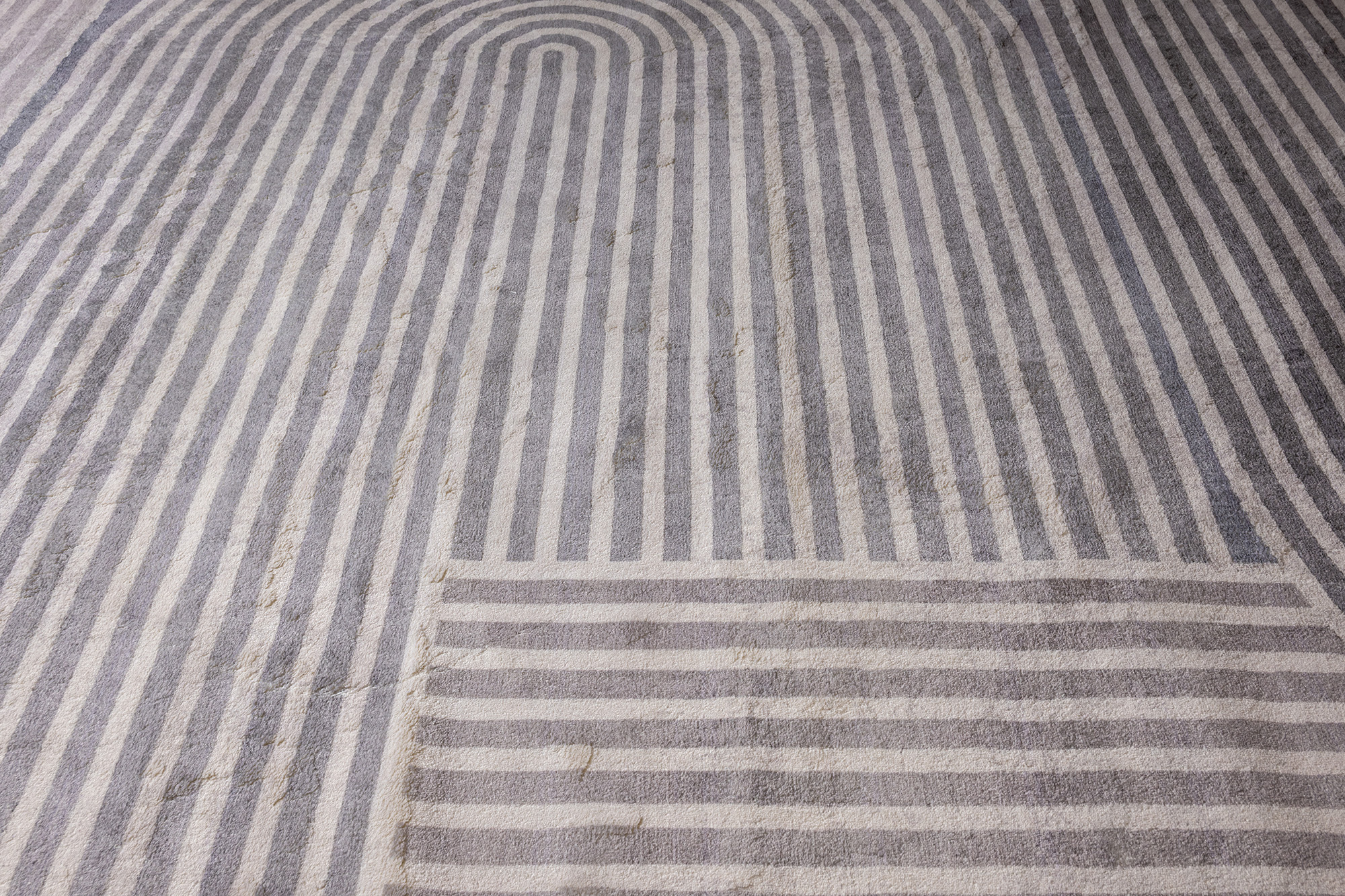 שטיח לחדר ילדים לוסי אפור