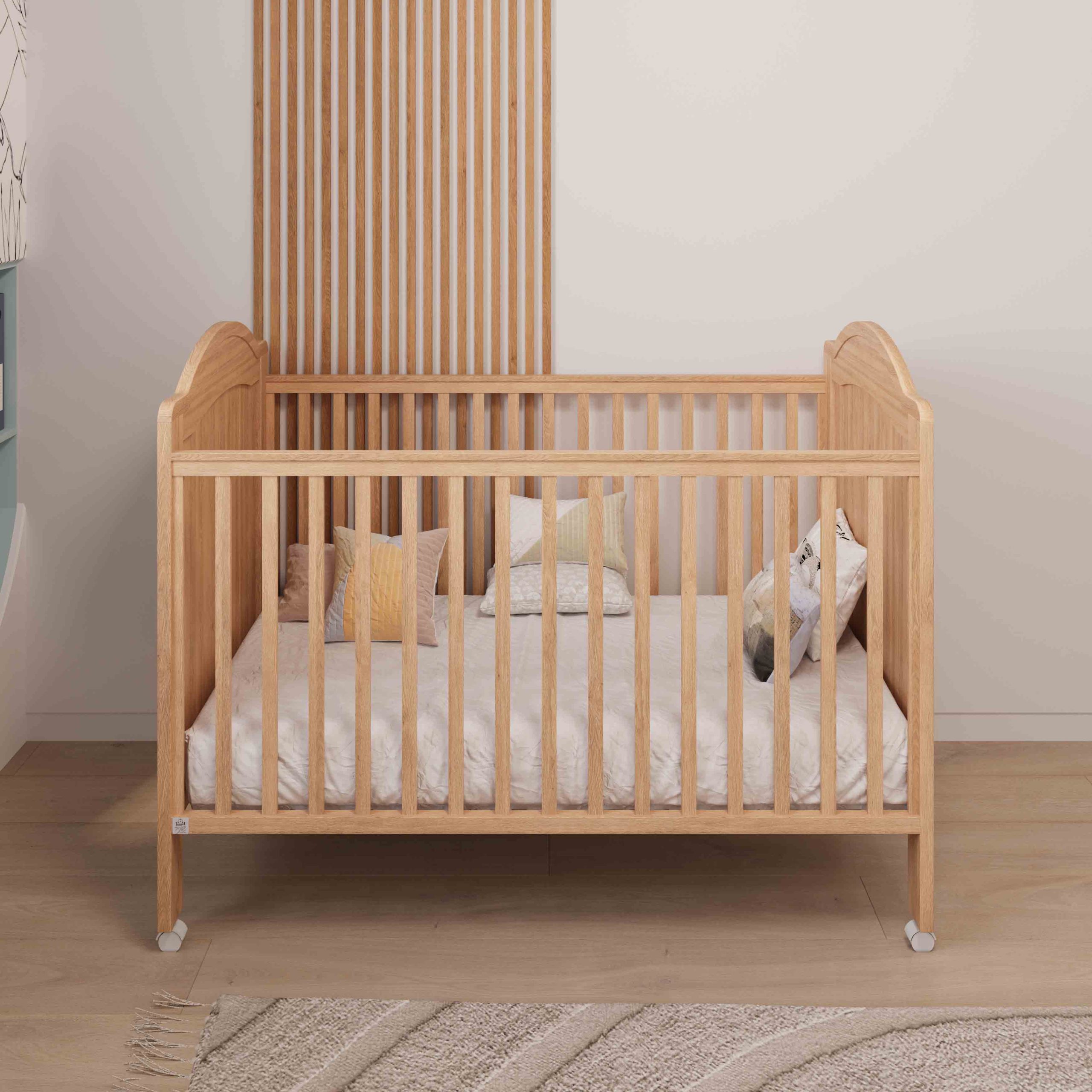 מיטת תינוק תמר לבן טבעי- כולל מעקה מעבר
