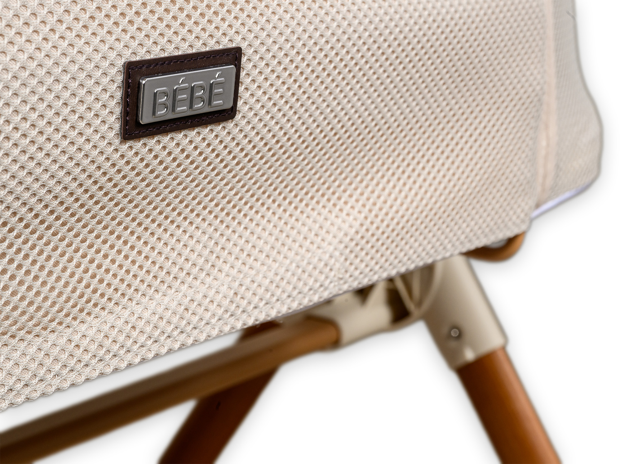 עריסה נצמדת כולל נדנוד מבית BÉBÉ בז'