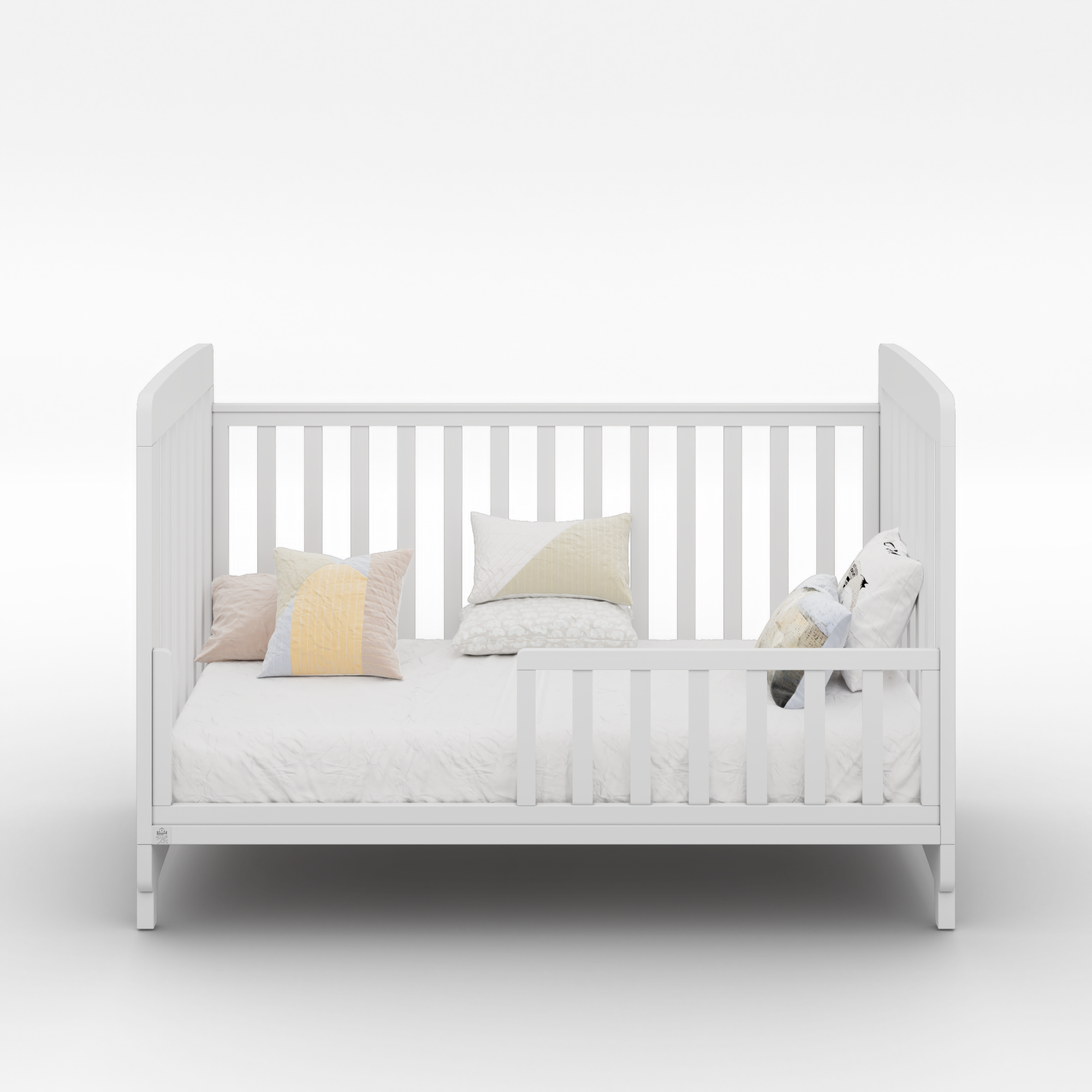 מיטת תינוק ומעבר אירוס לבן